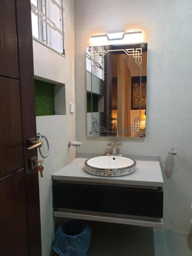 B&B Mumtaz City Islamabad Bagian luar foto