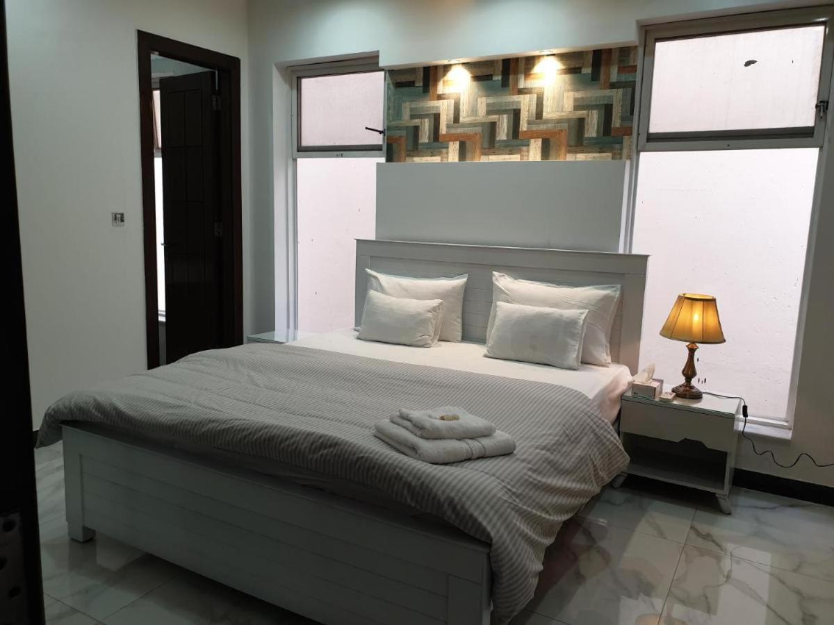 B&B Mumtaz City Islamabad Bagian luar foto